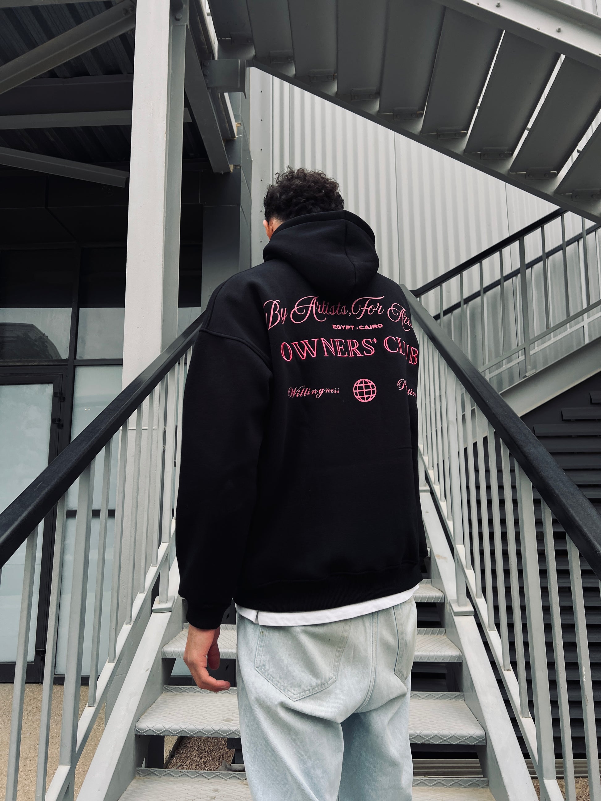 BLACK HOODIE