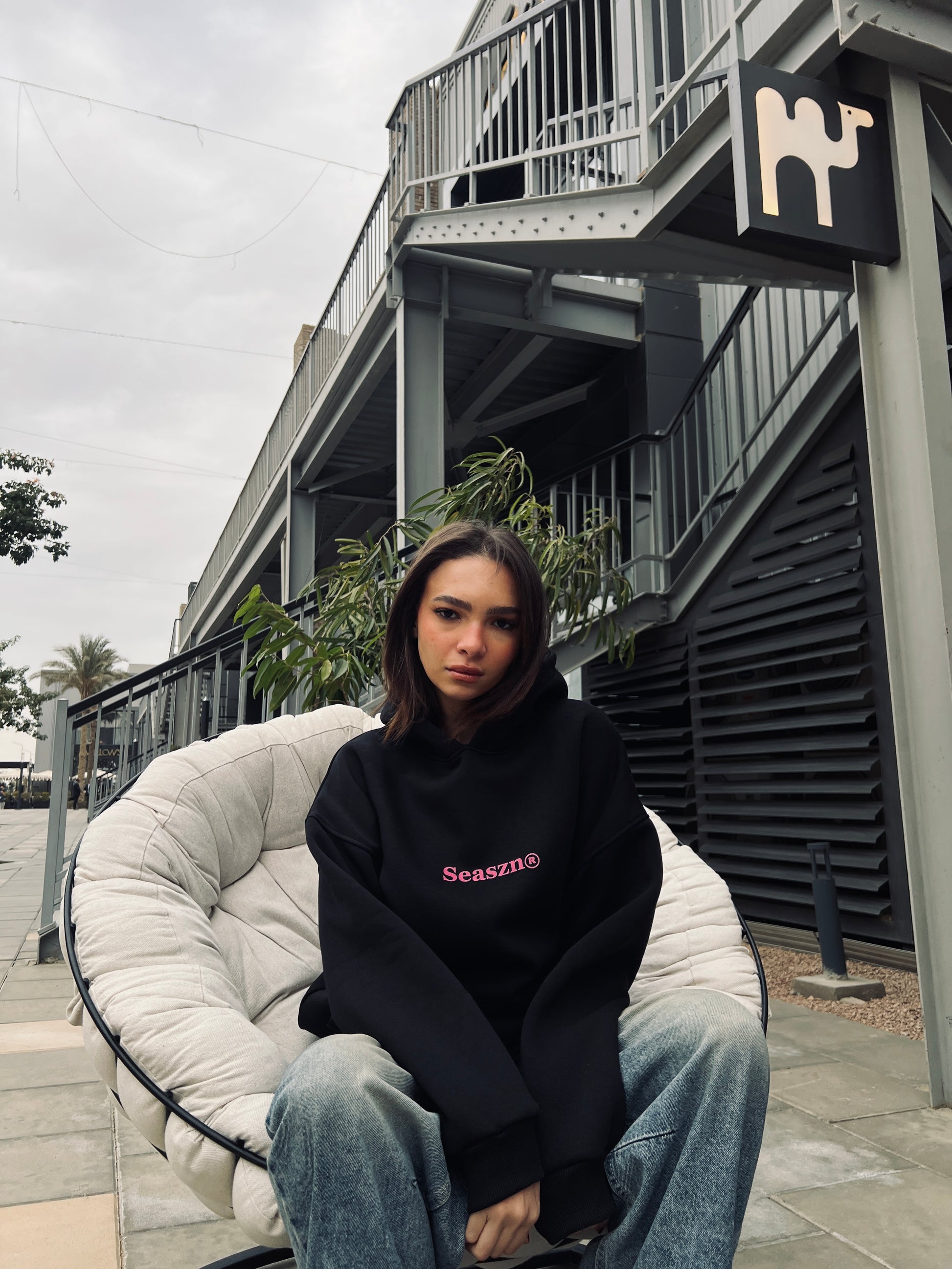 BLACK HOODIE
